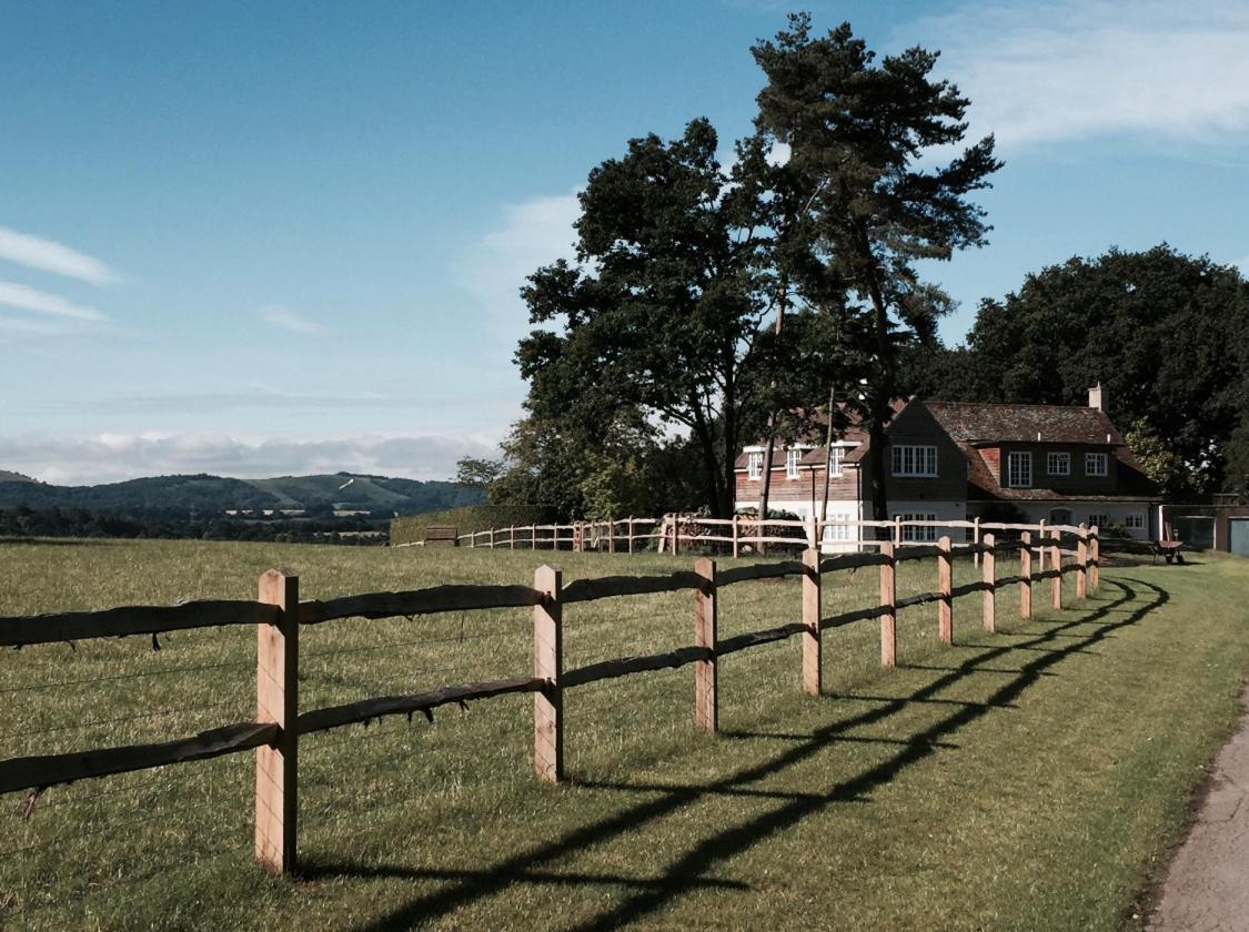 Appartamento Garden Flat Near Goodwood With Stunning Views Petersfield Esterno foto